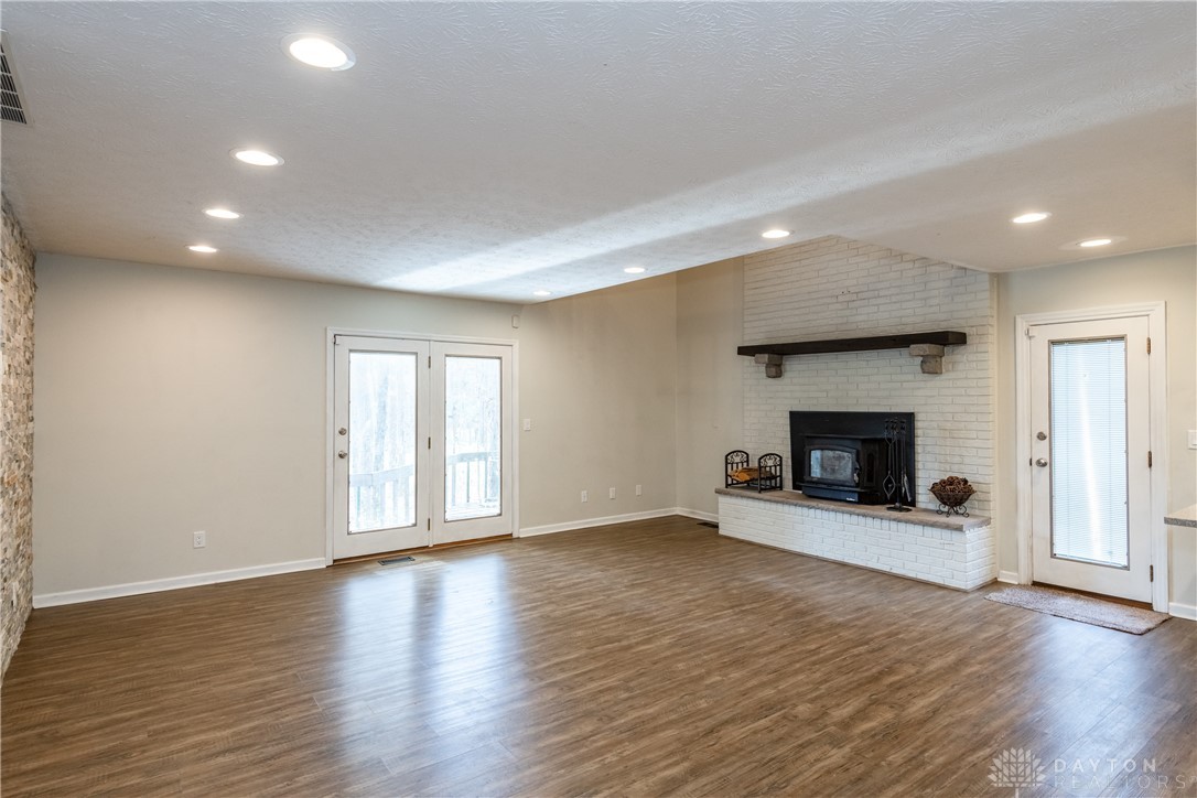 9543 Bellbrook Road Waynesville, OH 45068 - Photo 9 of 79 Gallery Image 9