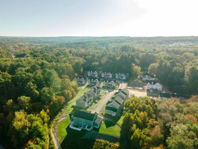 $499,900 | 14 Valley View Drive, Dayville, CT 06241