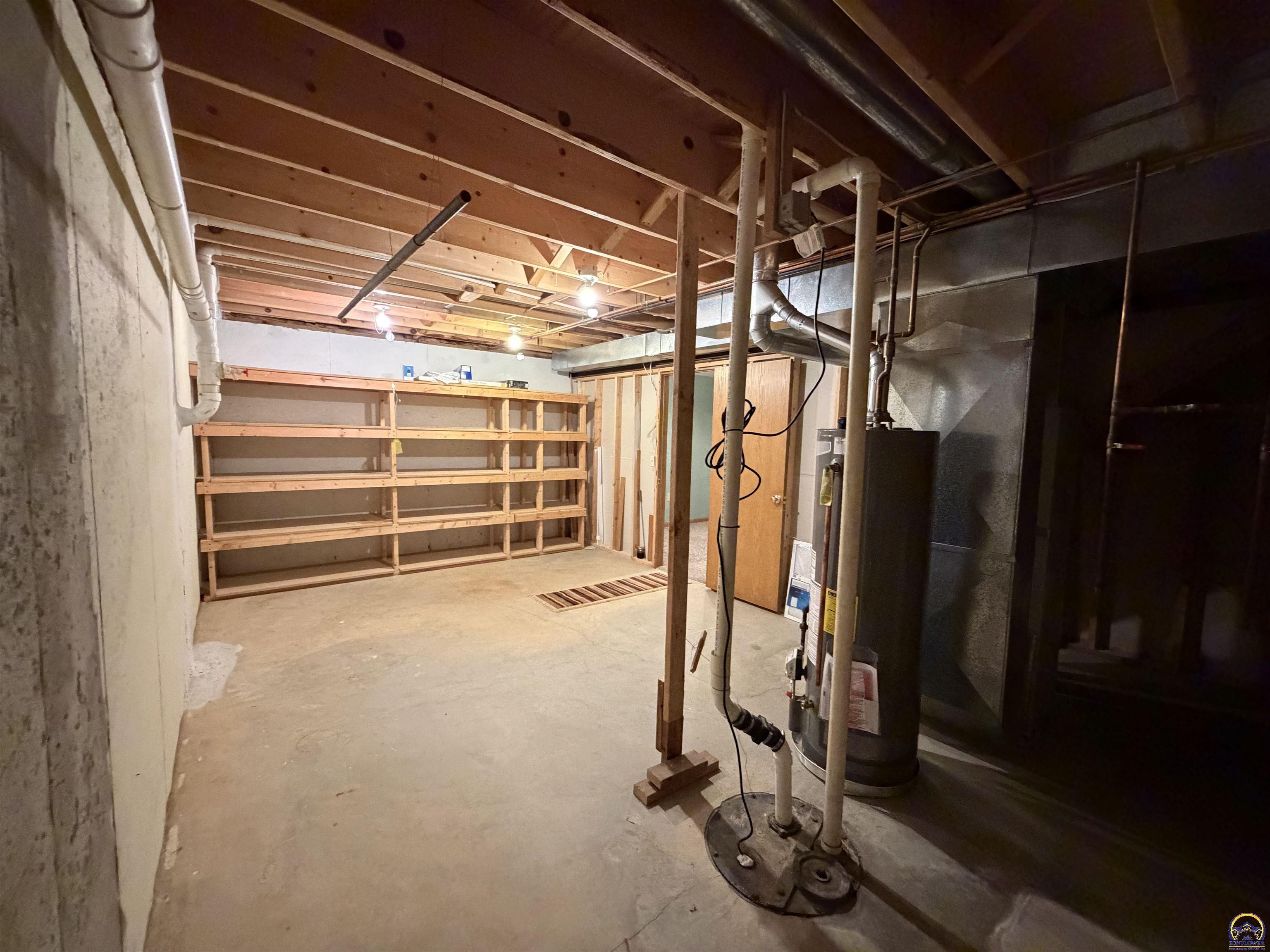 6130 Northeast Shaffer Road Topeka, KS 66617 - Photo 20 of 40