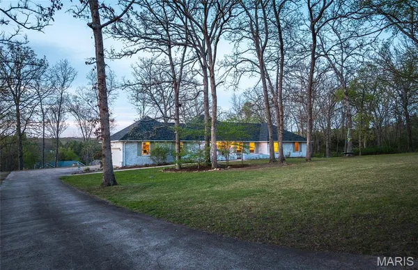 $515,000 | 11865 Meadowview Lane, Rolla, MO 65401