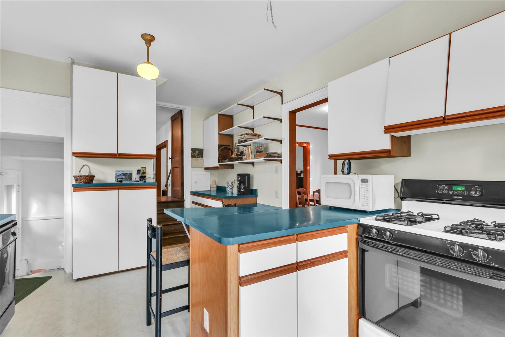 705 West Indiana Avenue Urbana, IL 61801 - Photo 17 of 36