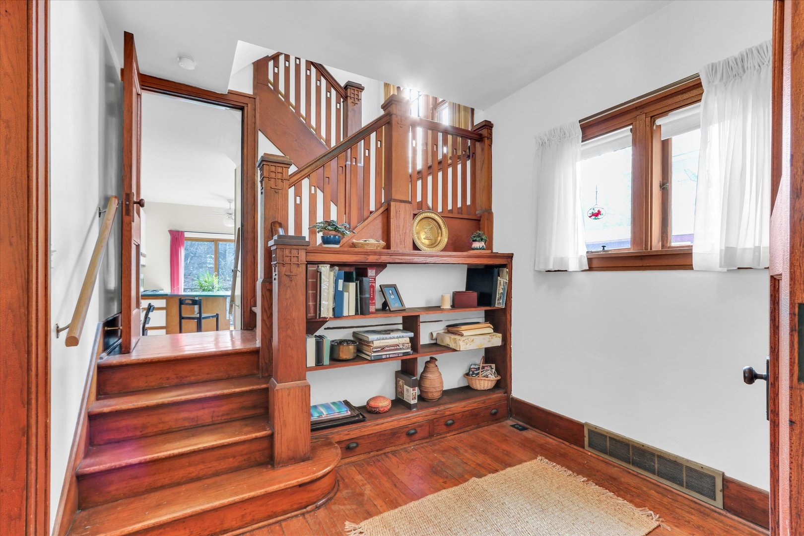 705 West Indiana Avenue Urbana, IL 61801 - Photo 6 of 36