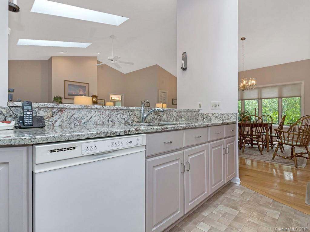 712 Deerlake Road Brevard, NC 28712 - Photo 11 of 28 Gallery Image 11