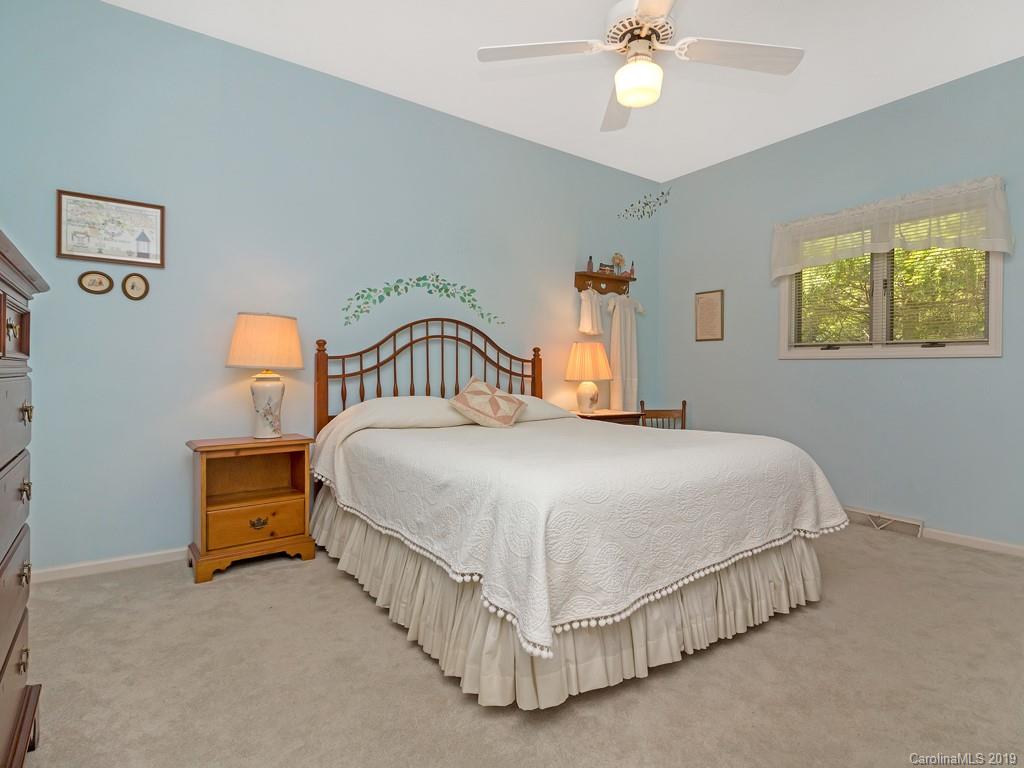 712 Deerlake Road Brevard, NC 28712 - Photo 18 of 28 Gallery Image 18