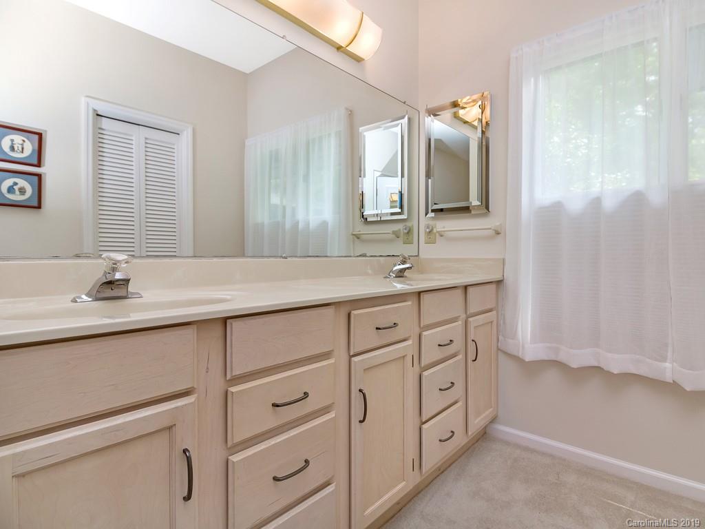 712 Deerlake Road Brevard, NC 28712 - Photo 21 of 28 Gallery Image 21