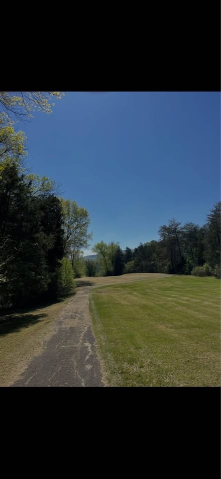 21552 Us 127 Dunlap, TN 37327 - Photo 4 of 10 a view of an ocean and beach