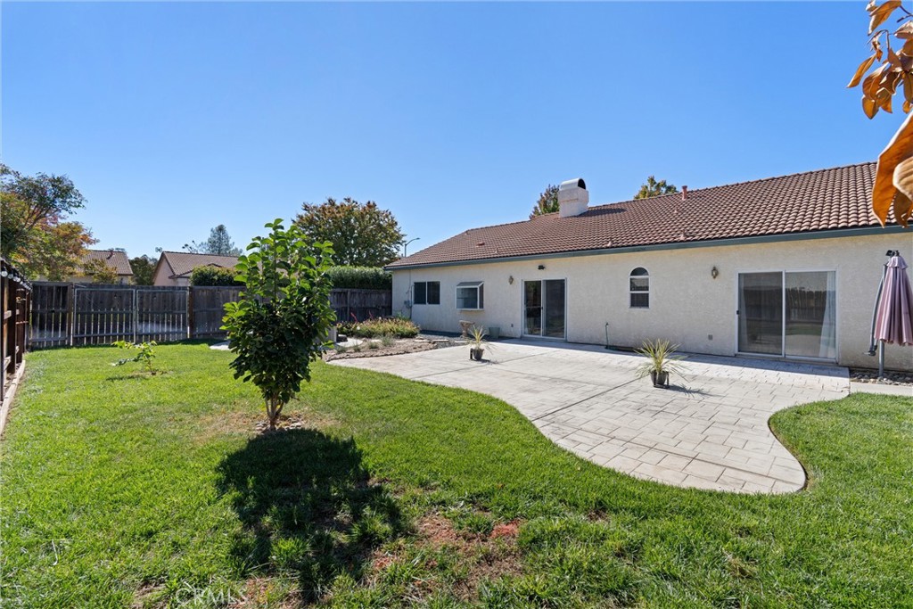 1921 Ascolano Way Chico, CA 95928 - Photo 38 of 42 a view of a house with backyard and garden