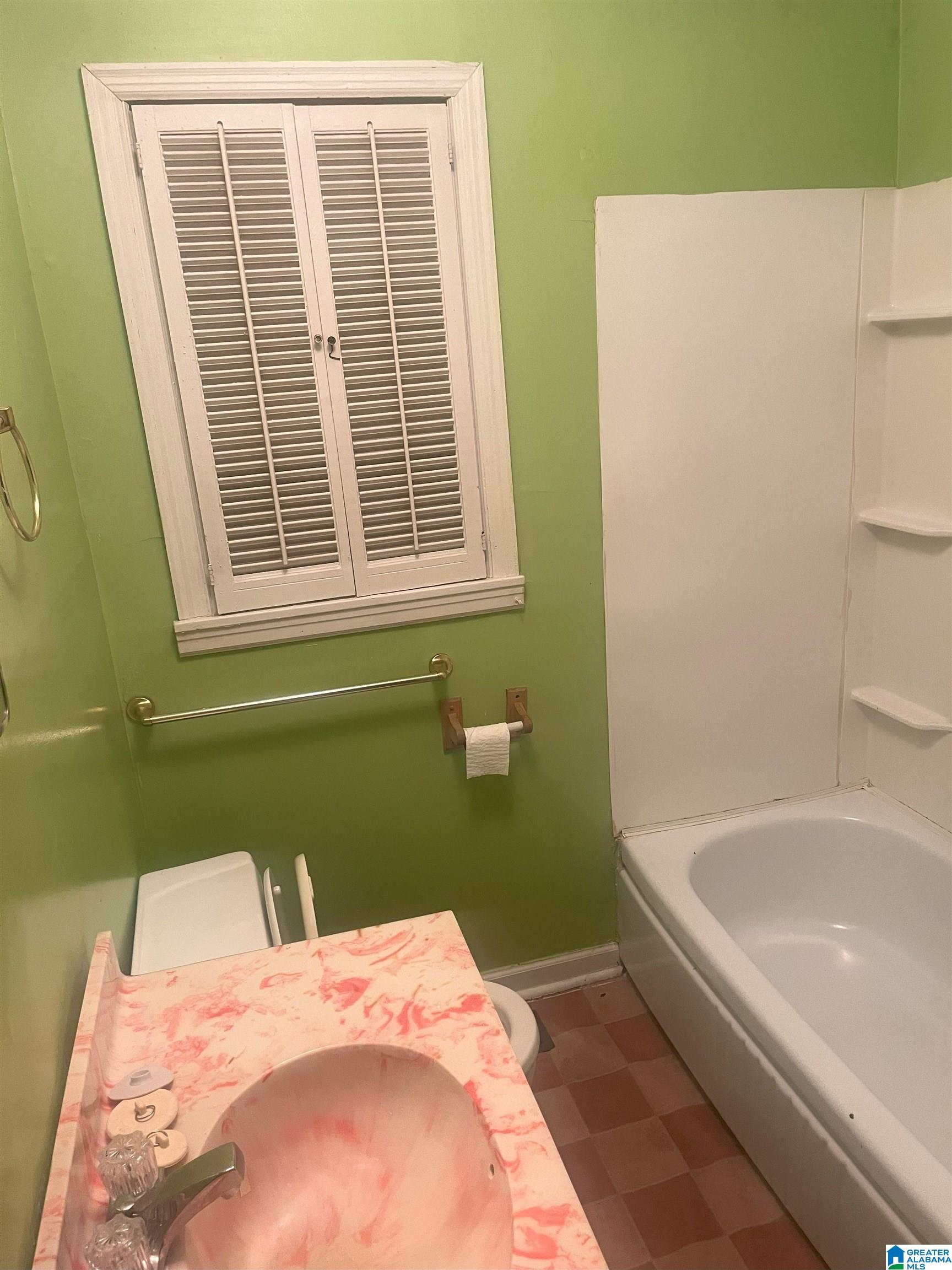 915 North 9th Street Gadsden, AL 35901 - Photo 5 of 11