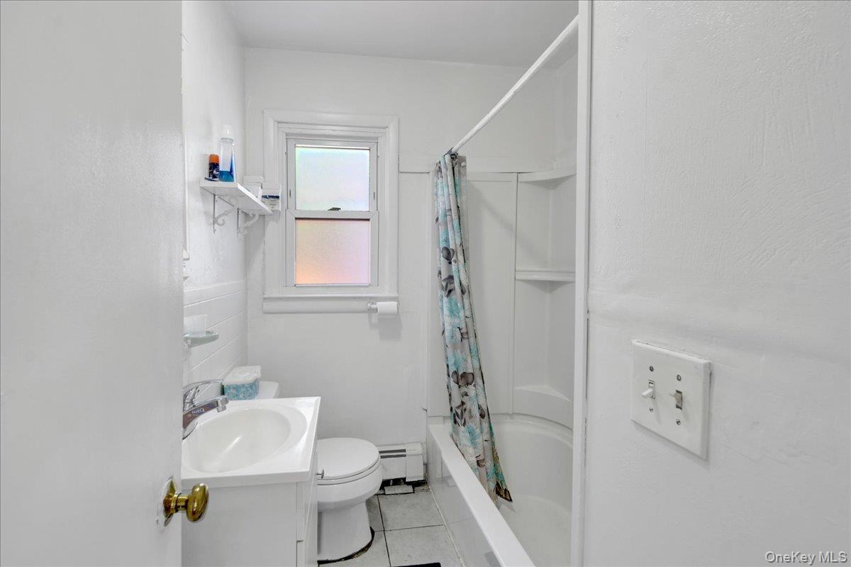 356 Sprout Brook Road Garrison, NY 10524 - Photo 13 of 25 Bathroom on 1st Fl