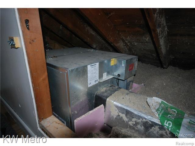3821 South Livernois Road Rochester, MI 48307 - Photo 17 of 24 17.jpg