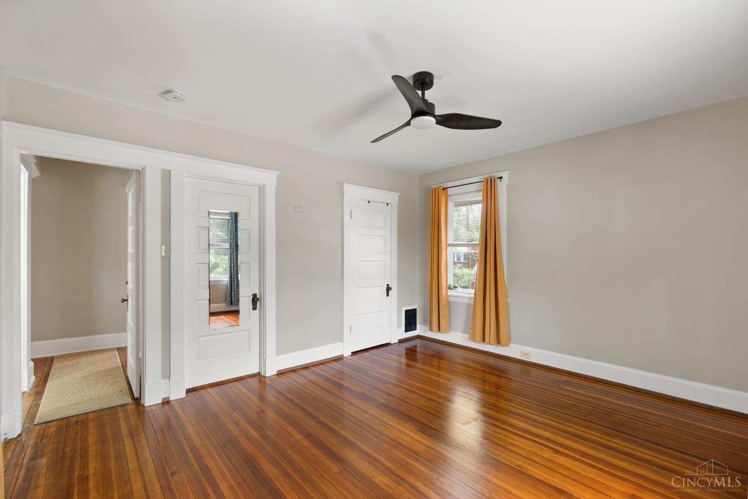 6606 Murray Road Cincinnati, OH 45227 - Photo 17 of 29 Gallery Image 17