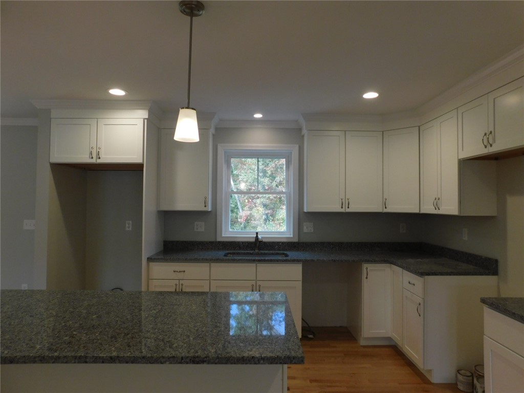 40 Hopkinton Hill Road Hopkinton, RI 02832 - Photo 11 of 36 Gallery Image 11