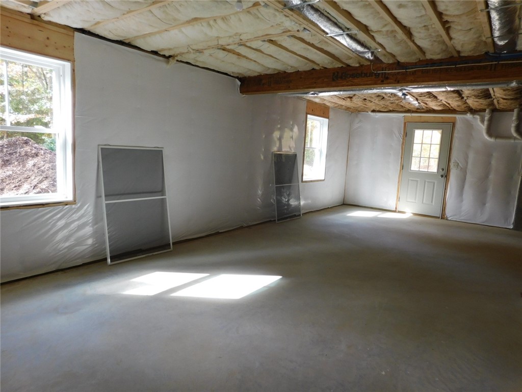 40 Hopkinton Hill Road Hopkinton, RI 02832 - Photo 34 of 36 Gallery Image 34