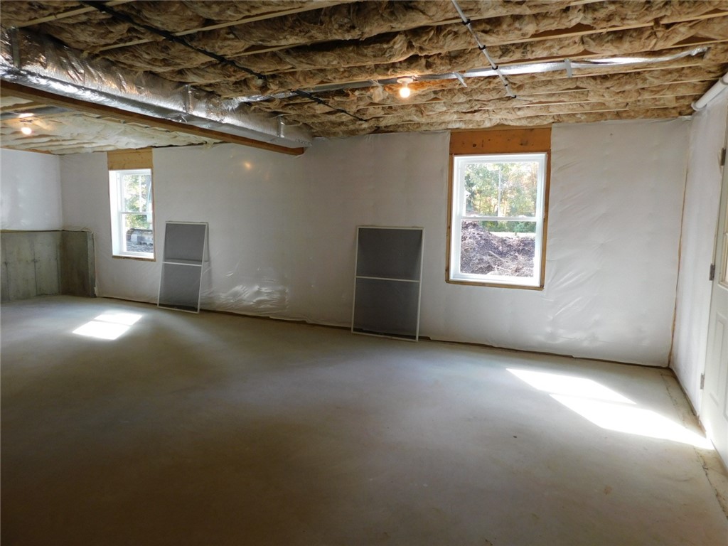 40 Hopkinton Hill Road Hopkinton, RI 02832 - Photo 35 of 36 Gallery Image 35