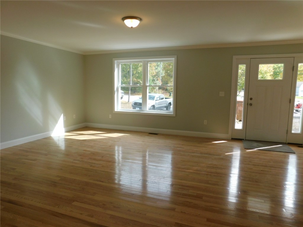 40 Hopkinton Hill Road Hopkinton, RI 02832 - Photo 7 of 36 Gallery Image 7
