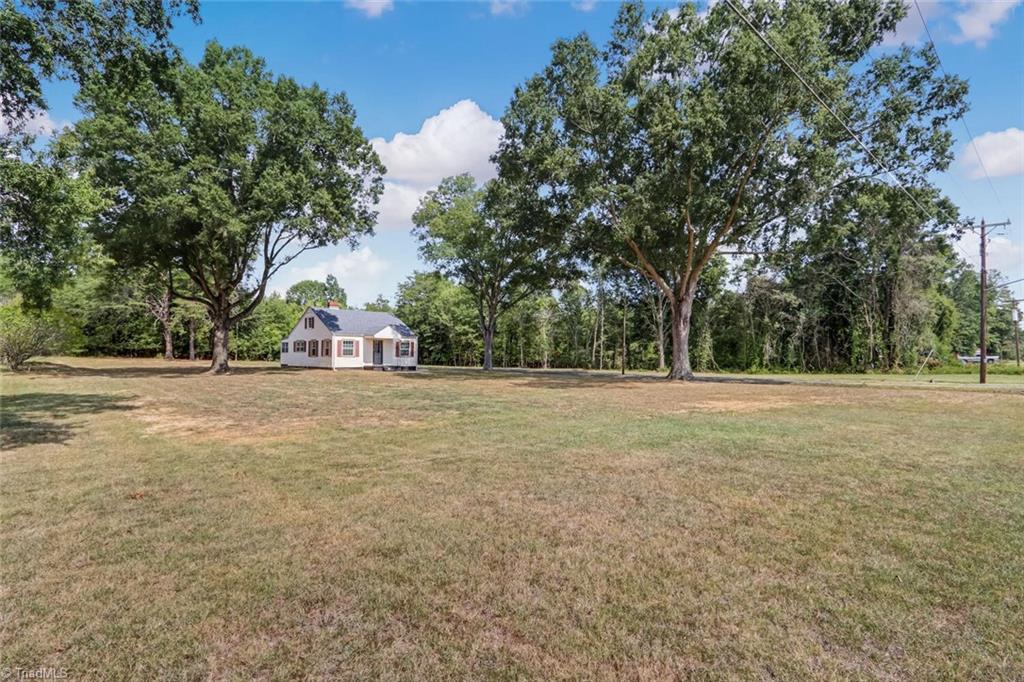 636 Summit Road Eden, NC 27288 - Photo 4 of 23 Gallery Image 4