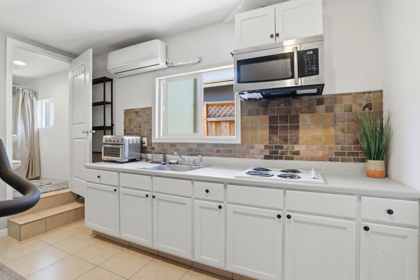 5083 Roeder Road San Jose, CA 95111 - Photo 14 of 39