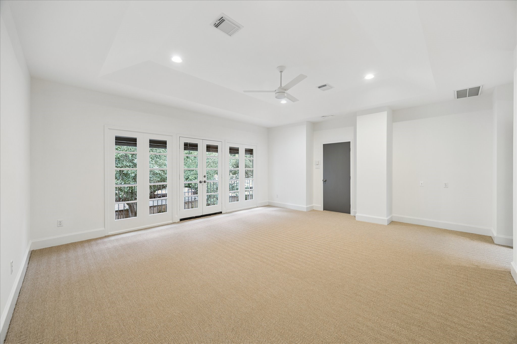 3958 West Alabama Street Houston, TX 77027 - Photo 13 of 30 Another view of the primary suite.