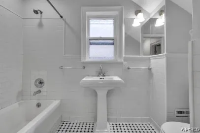 $1,950 | 105 Mariner Street, Buffalo, NY 14201