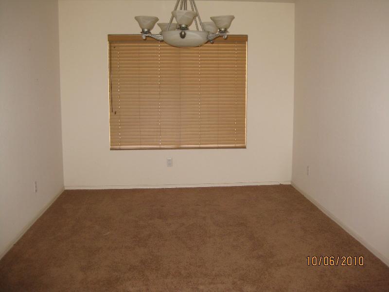 15780 West Redfield Road Surprise, AZ 85379 - Photo 3 of 10 DINING ROOM