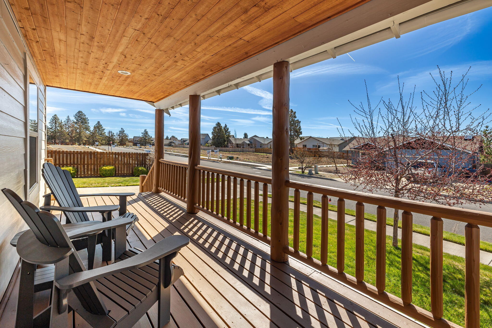 2902 Northeast Pinnacle Place Bend, OR 97701 - Photo 30 of 36 32-web-or-mls-Riley Visuals-8