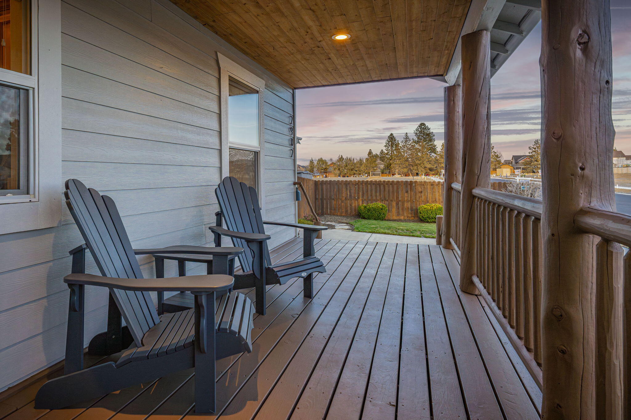 2902 Northeast Pinnacle Place Bend, OR 97701 - Photo 3 of 36 3-web-or-mls-Riley_Visuals-3