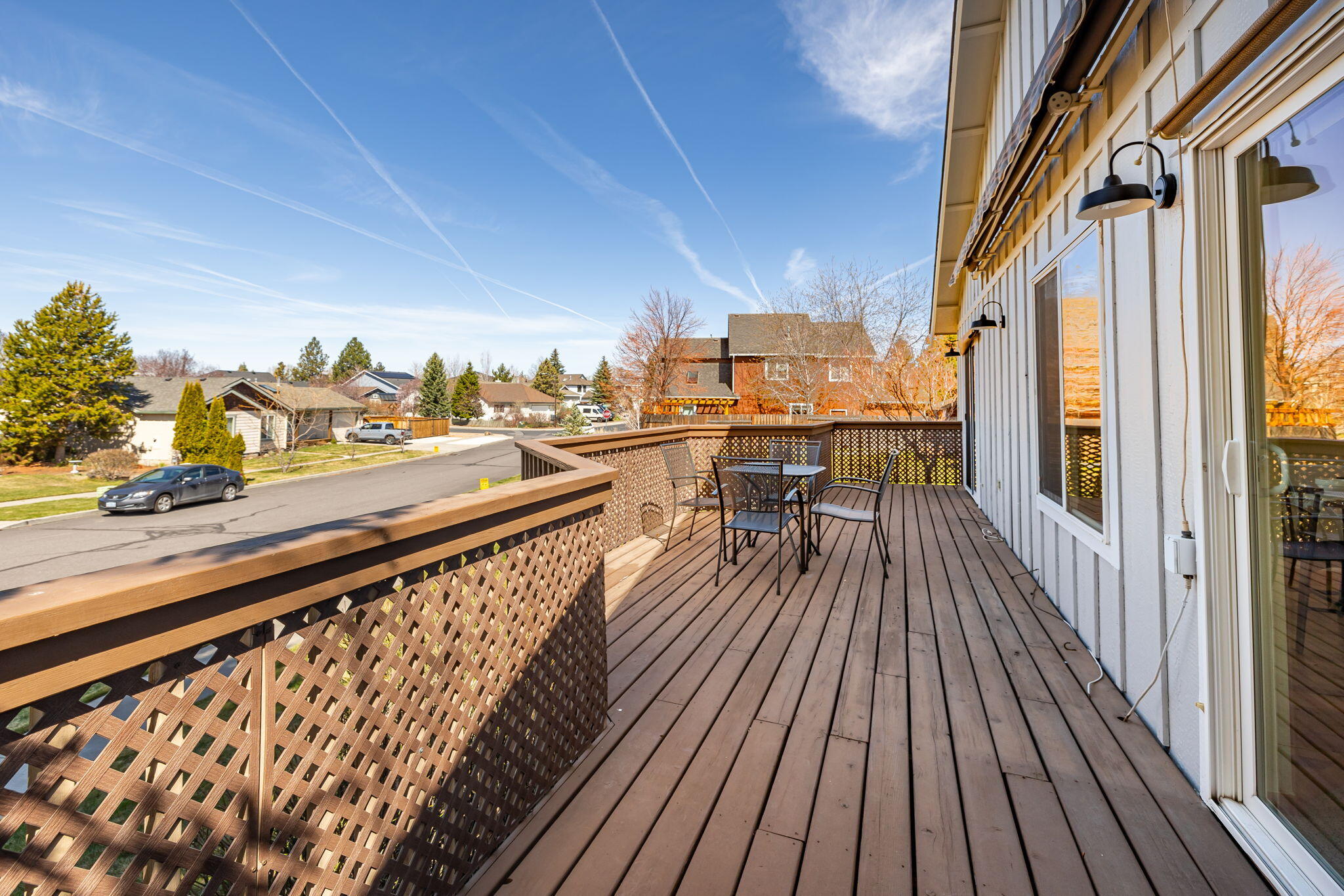 2902 Northeast Pinnacle Place Bend, OR 97701 - Photo 31 of 36 35-web-or-mls-Riley Visuals-11