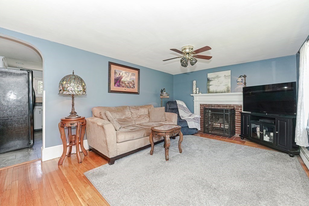 22 Riverside Drive Kingston, MA 02364 - Photo 6 of 42 Gallery Image 6