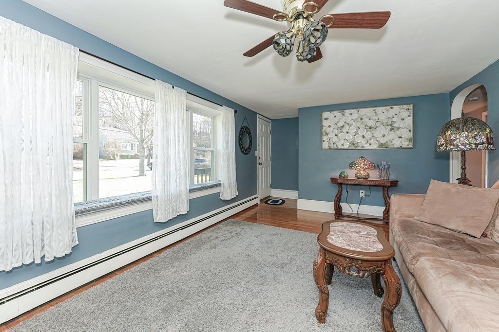 22 Riverside Drive Kingston, MA 02364 - Photo 9 of 42 Gallery Image 9