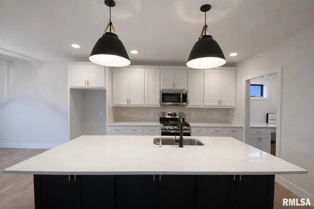 $549,900 | 2620 West Arden Way, Dunlap, IL 61525