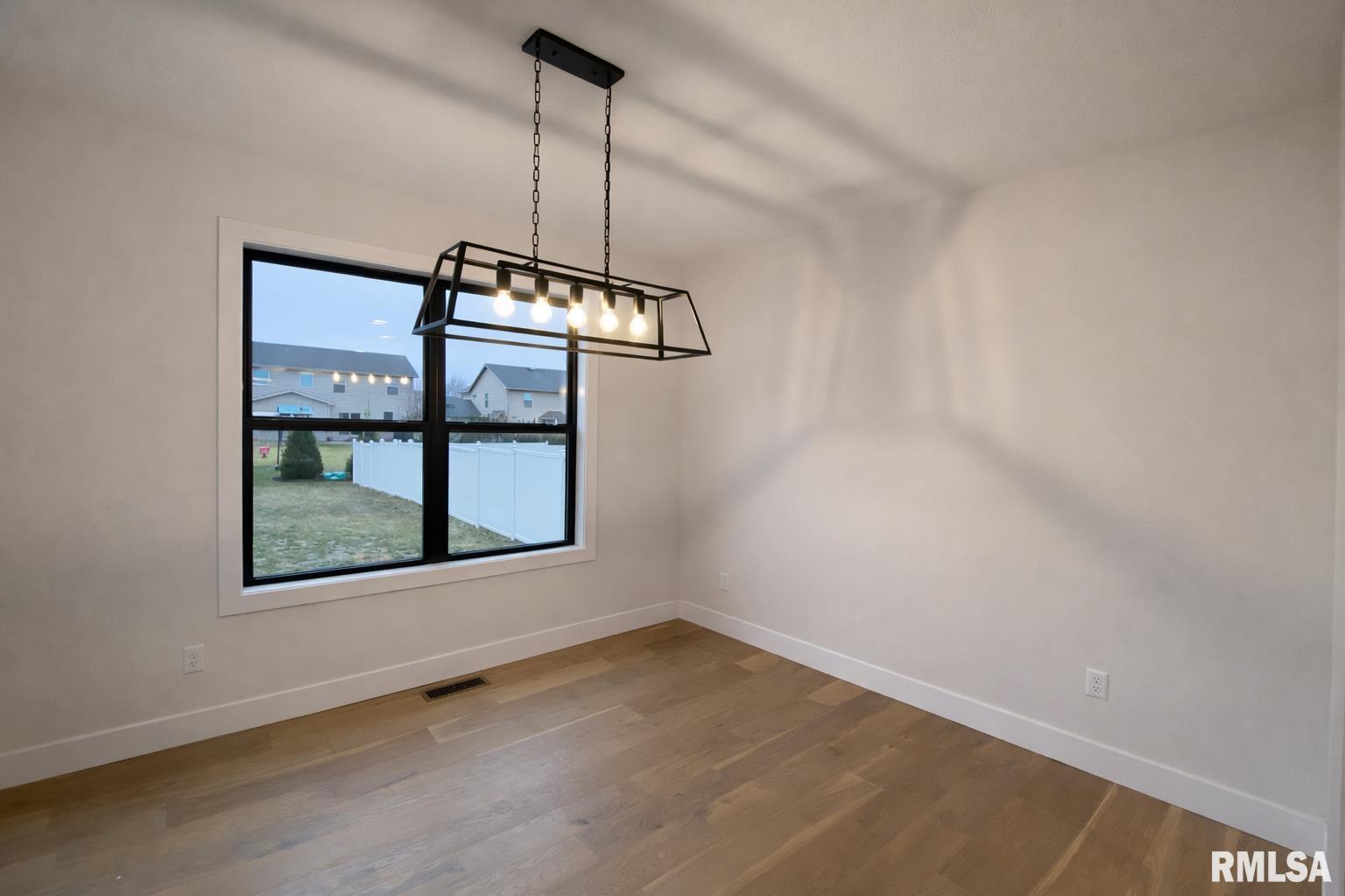 2620 West Arden Way Dunlap, IL 61525 - Photo 13 of 47