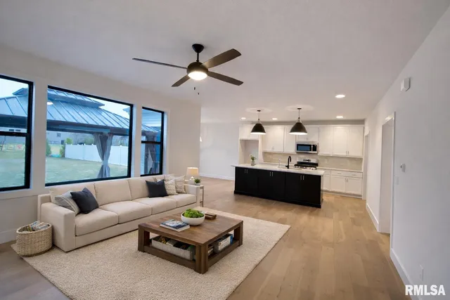 $549,900 | 2620 West Arden Way, Dunlap, IL 61525