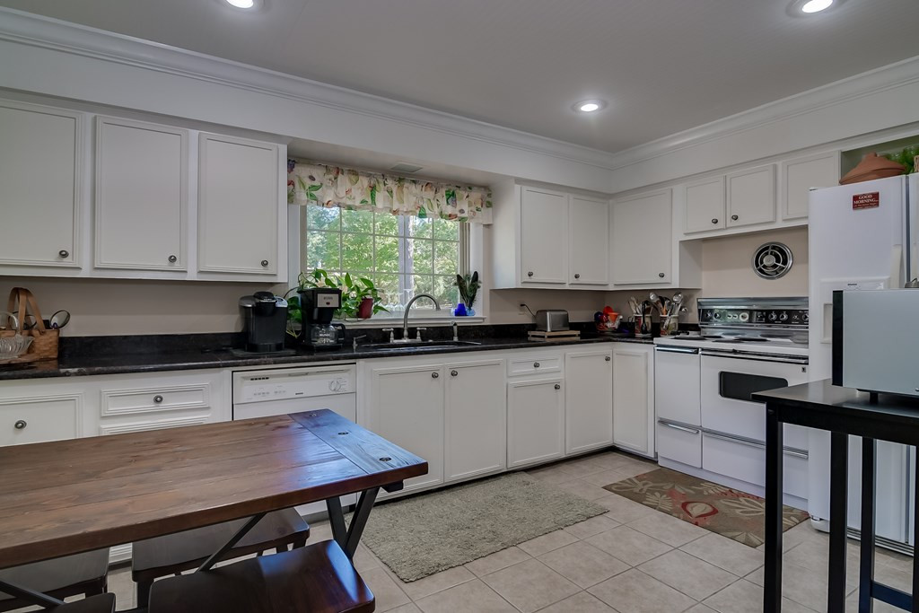 831 Legare Road Southwest Aiken, SC 29803 - Photo 7 of 21
