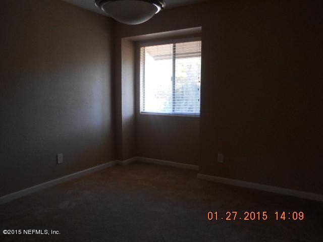 8849 Old Kings Road, Unit 182 Jacksonville, FL 32257 - Photo 4 of 10 Dining room