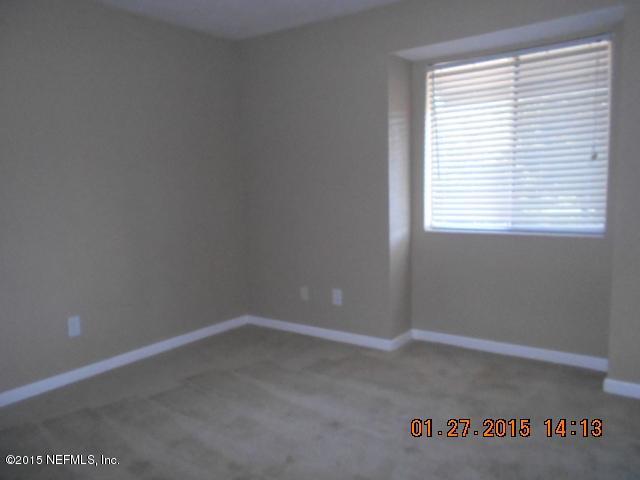 8849 Old Kings Road, Unit 182 Jacksonville, FL 32257 - Photo 7 of 10 Bedroom 2