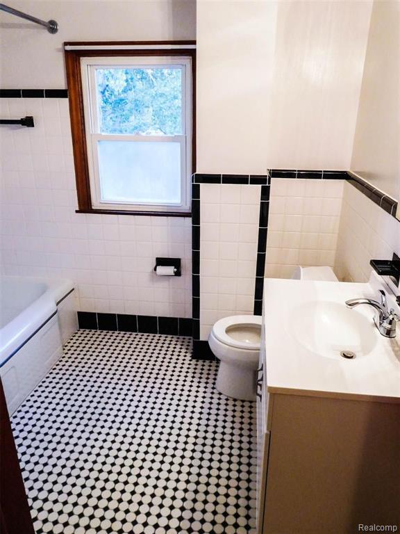 11684 Berwyn Redford, MI 48239 - Photo 22 of 32