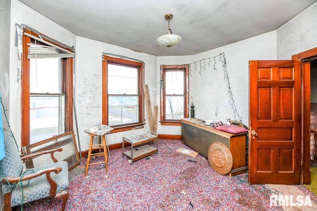 1124 Broadway Road Pekin, IL 61554 - Photo 9 of 11