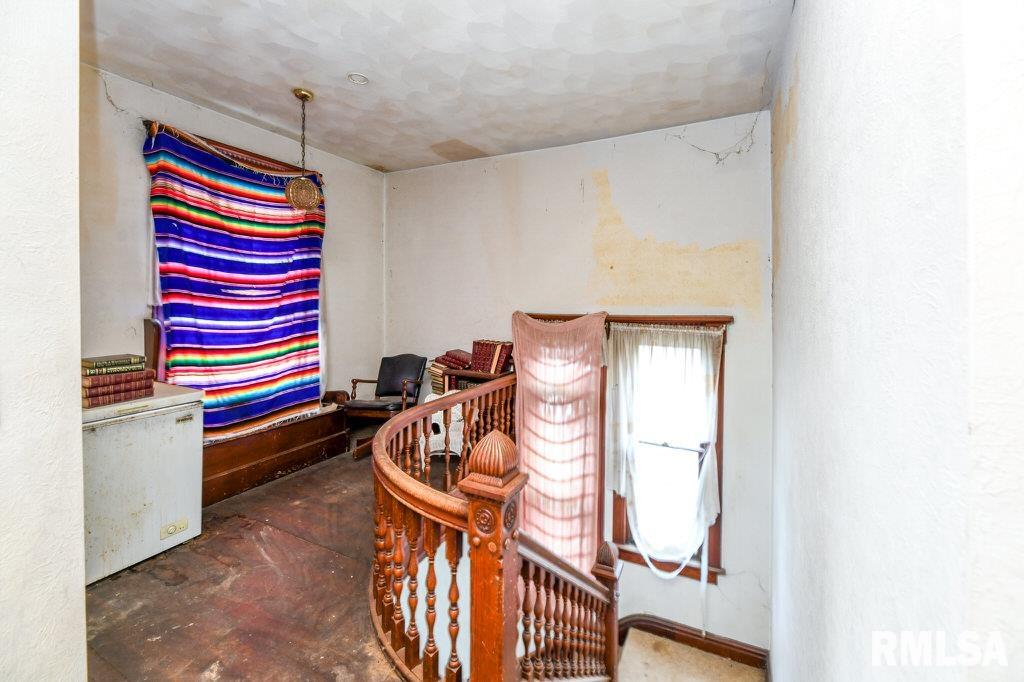 1124 Broadway Road Pekin, IL 61554 - Photo 10 of 11