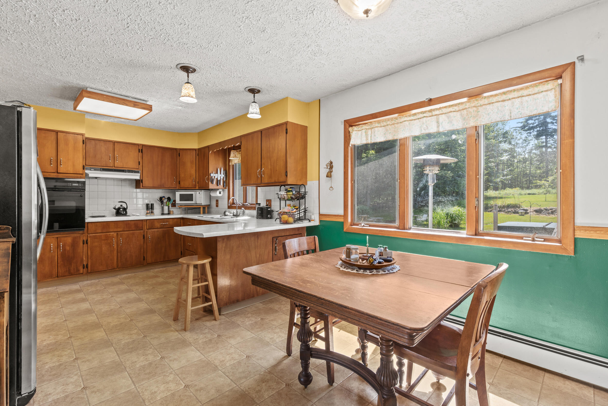 17 Jellerson Road Sanford, ME 04073 - Photo 7 of 23 Kitchen