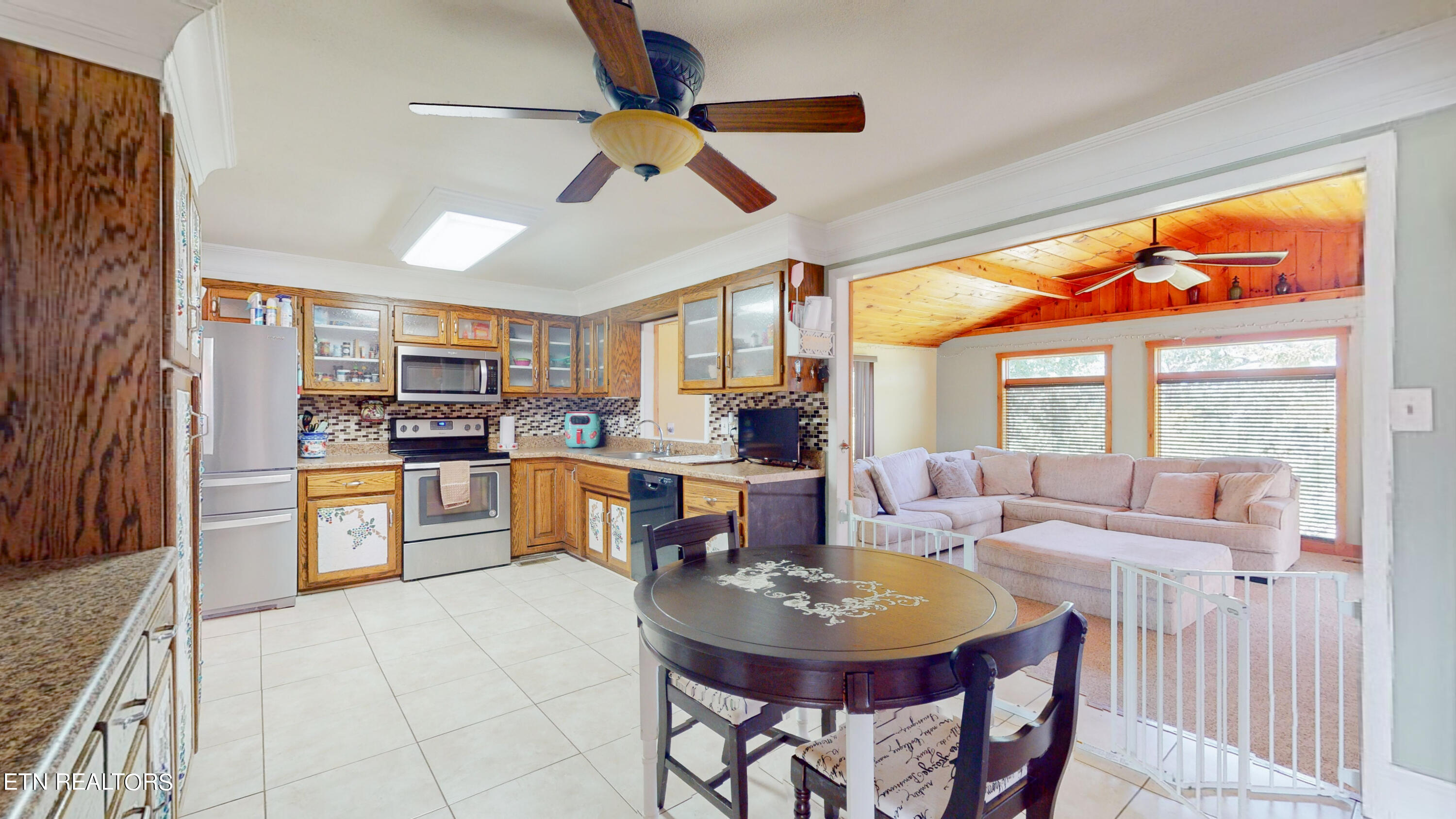 412 Glenlock Road Sweetwater, TN 37874 - Photo 9 of 53 Kitchen