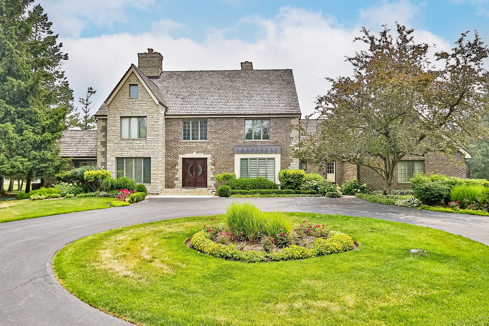 1 Hickory Lane, Barrington Hills, IL 60010 Compass