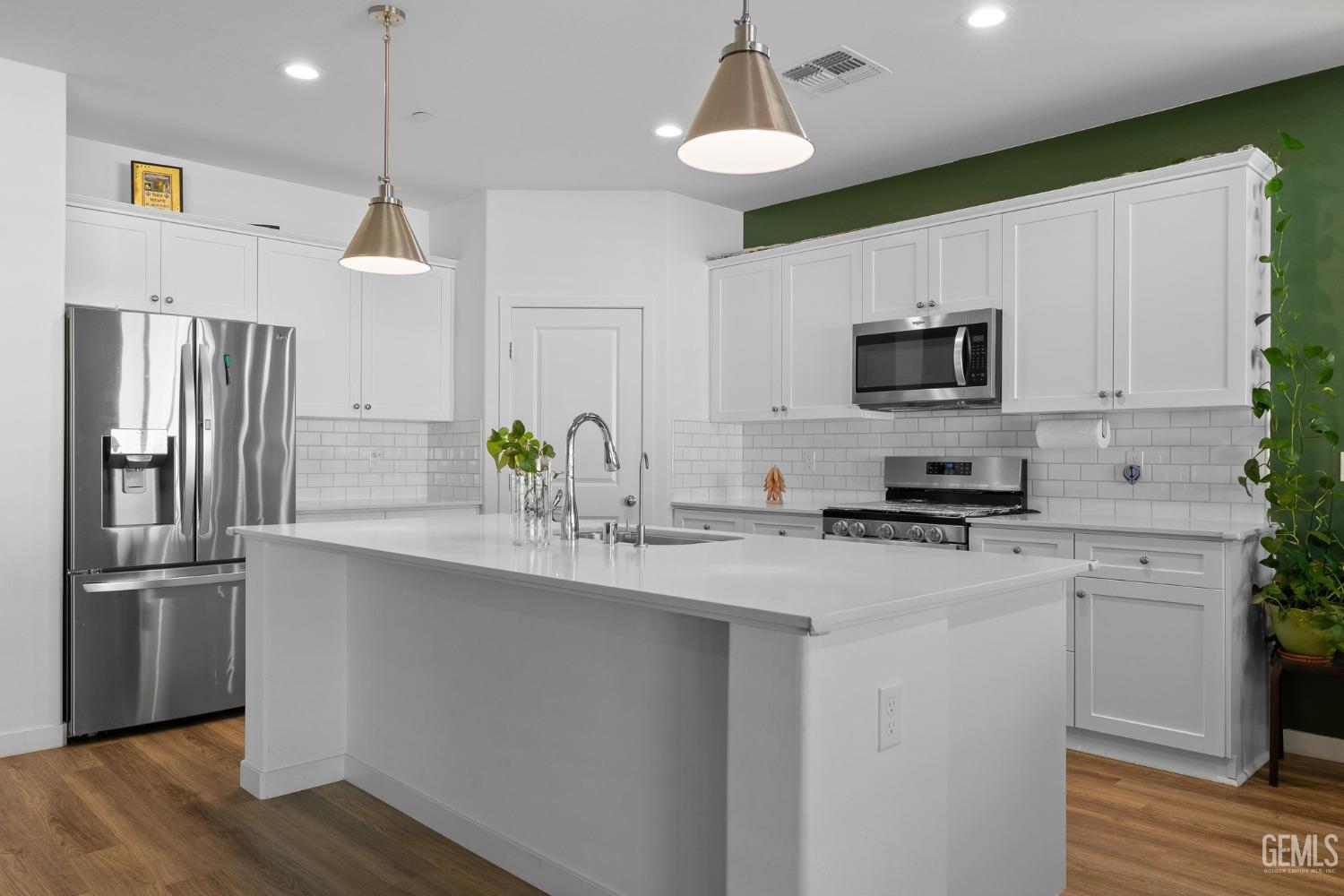 Undisclosed Address Bakersfield, CA 93311 - Photo 11 of 44