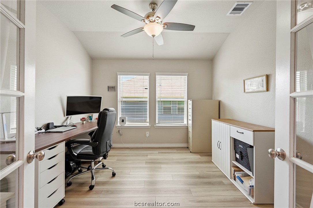 2042 Rock Rdg Avenue Bryan, TX 77807 - Photo 16 of 25 Office