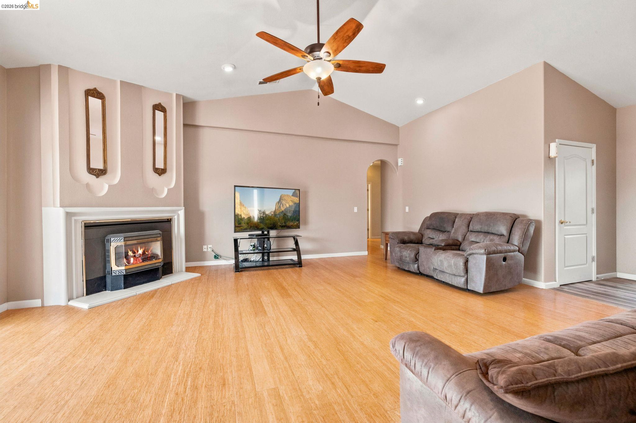 10141 Bell Mooney Road Jamestown, CA 95327 - Photo 11 of 65