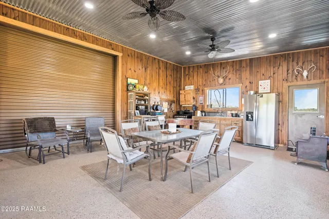 $549,500 | 8713 Highway 105, Melville, LA 71353