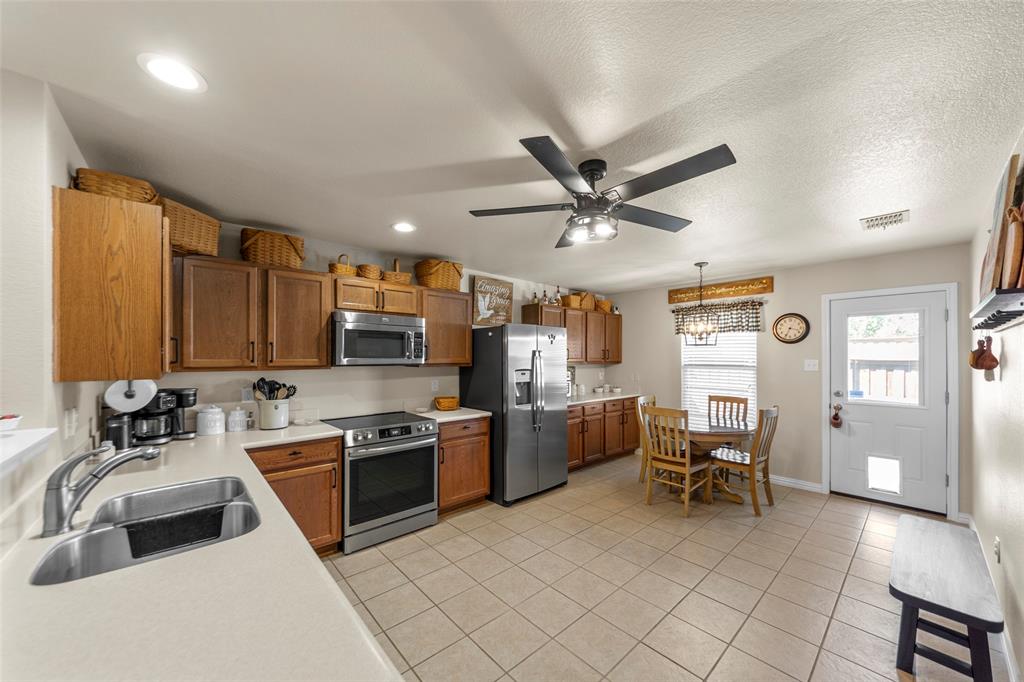 1319 Lamar Lane Allen, TX 75002 - Photo 10 of 30