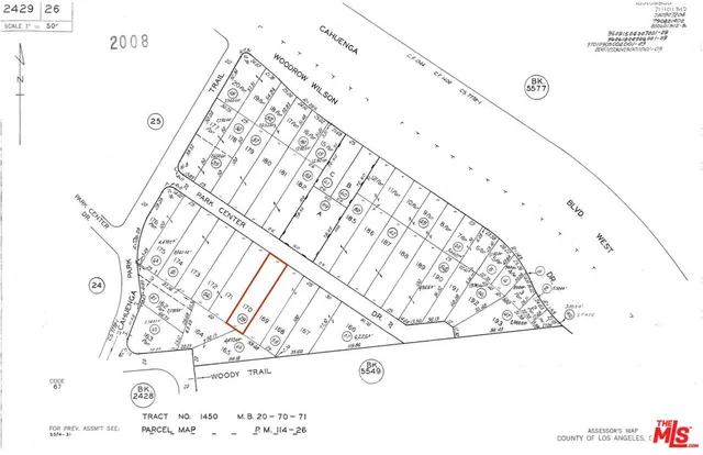 a black and white photo of a painting