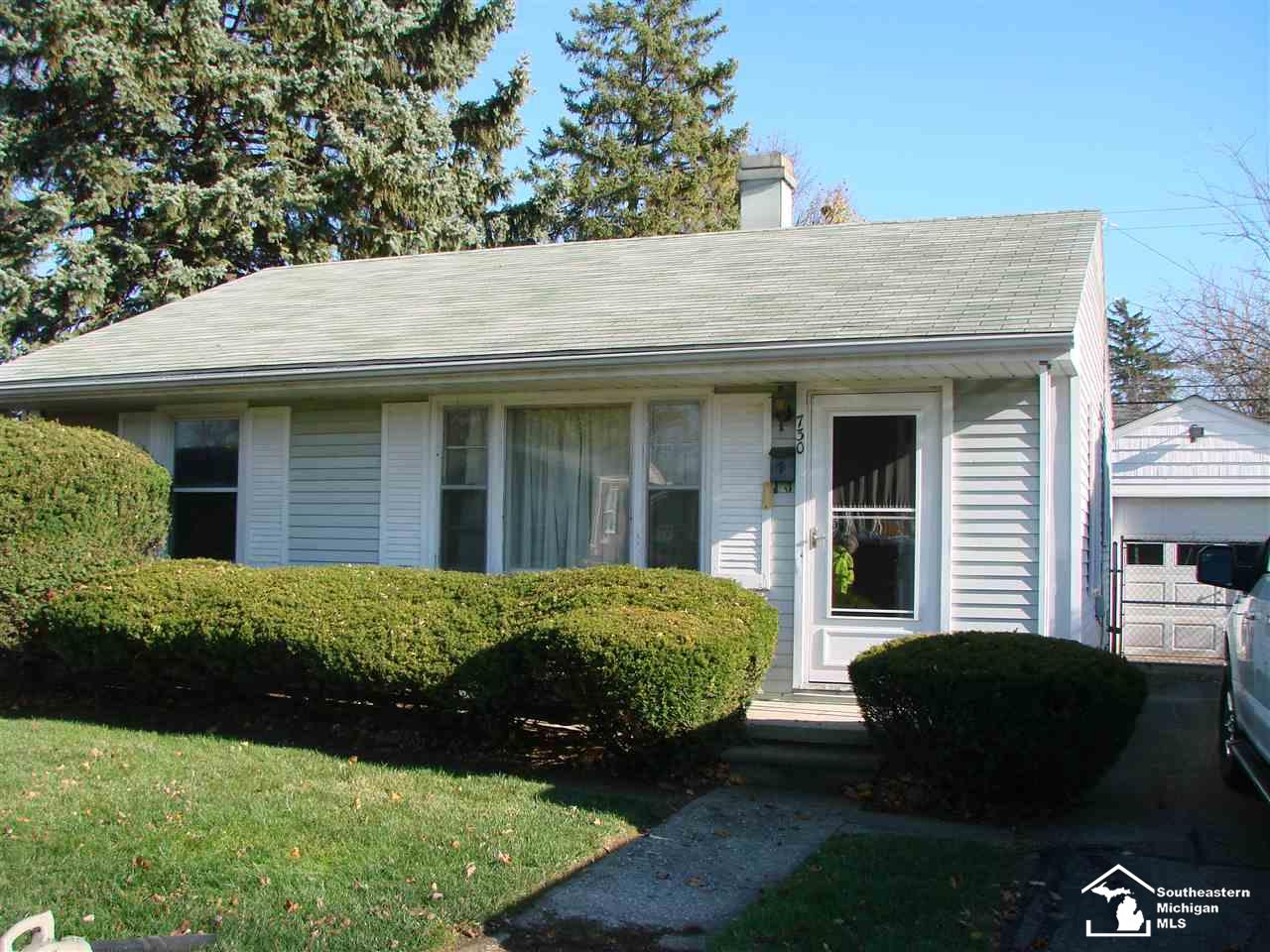730 Maple Boulevard Monroe, MI 48162 - Photo 1 of 11 50028999.JPG