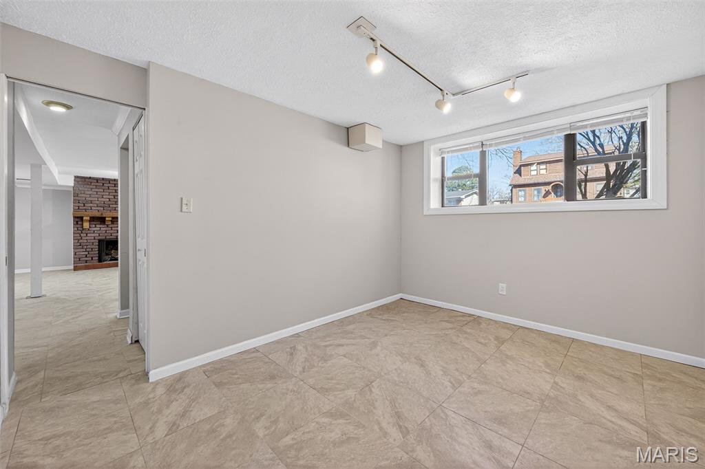 44 St Lawrence Drive Ballwin, MO 63021 - Photo 15 of 19