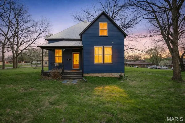 $179,900 | 170 Seraphin Street, Ste. Genevieve, MO 63670